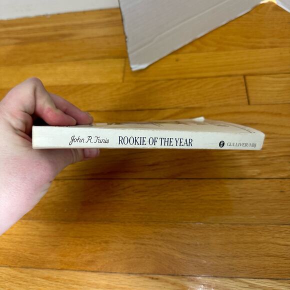 John R Tunis Rookie of the Year Baseball Diamonds #4 - Picture 3 of 7